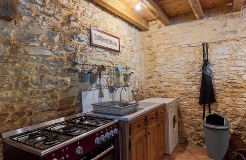 Degagnac House | Cottage 'Gite Soleil' with Shared Pool, Private Terrace and Wi-Fi