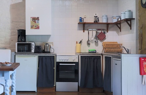 Plounerin House | Cottage 'Gîte - Ty Morgane' with Shared Pool, Shared Garden and Wi-Fi