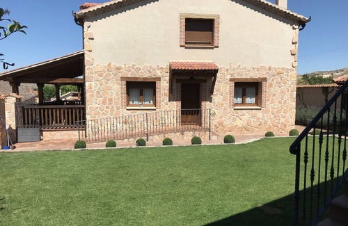 Carrascal del Rio Cottage | Cottage Hoces del Duratón - La Ermita! with garden and barbecue (10/12 people)
