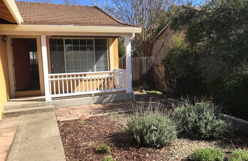Windsor House | Cottage home near the Russian River; county parks; numerous wineries