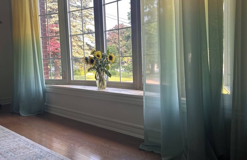 Richmond Hill Cottage | COTTAGE HOME WITH POOL IN RICHMOND HILL