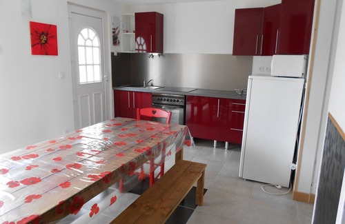 Sauville House | Cottage in Ardennes Lake of Bairon- Swimming - Countryside-Hiking-fishing