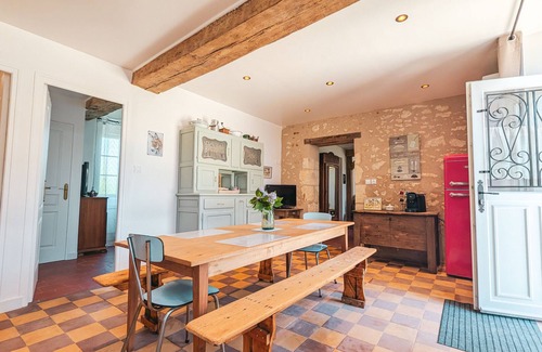 Azay-le-Ferron Cottage | Cottage in Brenne with Enclosed Garden and Parking