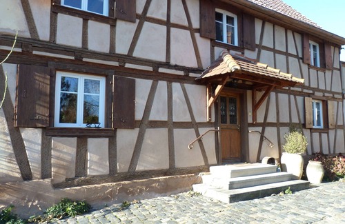 Sundhouse Cottage | Cottage in charming house in the heart of Alsace Sundhouse a garden and swimming pool