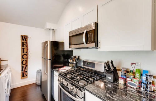 Broadmoor House | Cottage in Cheyenne Canyon
