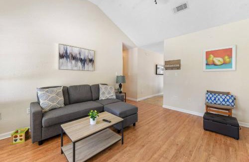 Diamondhead House | Cottage in Diamondhead