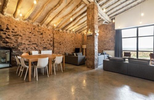 Fraga House | Cottage in Fraga with Garden and Fireplace, cleaning included