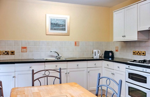 Eaton Mascott Cottage | Cottage in Netley Hall with Scenic Trails