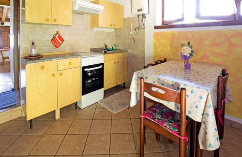 Idro Cottage | Cottage in Parole near Forest and Lake