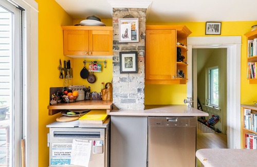 Cedarvale House | Cottage in the City