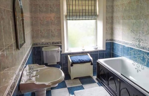 Ogden Cottage | COTTAGE IN THE SKY, romantic, character holiday cottage in Luddenden