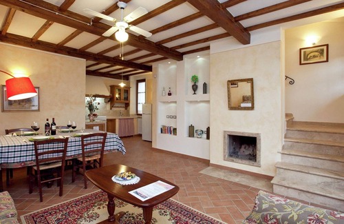 Santa Maria Cottage | Cottage in Tuscany with Pool & Olive Groves