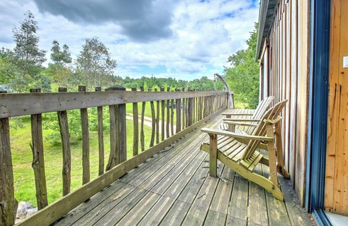 Saint-Remy House | Cottage 'La Cabane De Gardelac' with Private Terrace, Private Garden and Balcony