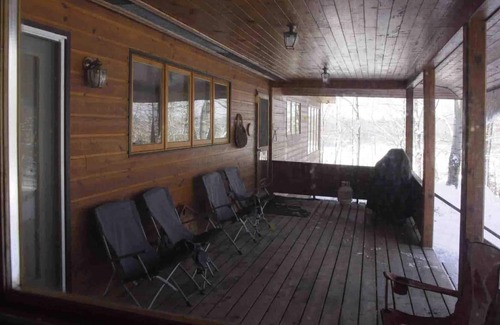 Northfield Cabin | Cottage Lac Heney 1.5 hours from Ottawa