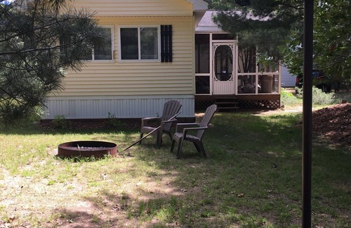 New Lisbon House | Cottage On Sunset 2 Bedroom House Walk To Castle Rock Lake New Lisbon WI