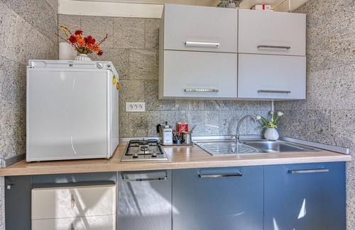 Kavran Apartment | Cottage on the Kavran Beach