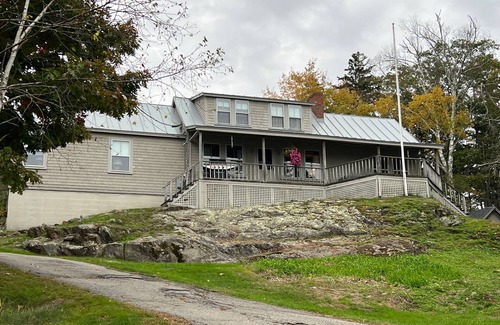 Friendship Cottage | Cottage overlooking Friendship Harbor
