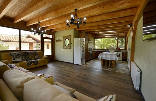 Villacarriedo Cottage | Cottage-Private Bathroom
