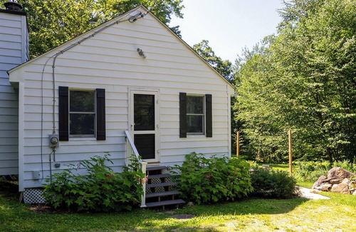 Monterey House | Cottage Retreat in Heart of the Berkshires