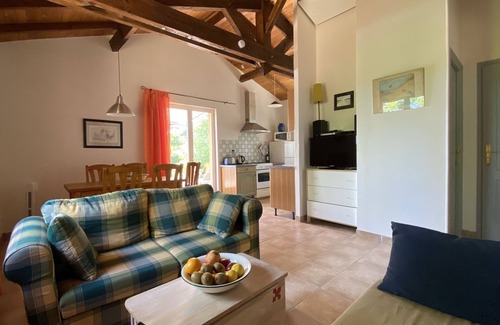Doissat Cottage | cottage RUBIS heated pool, 5 pers., free wifi