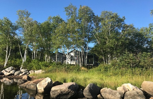 South Harbour Cottage | Cottage surrounded by splendor