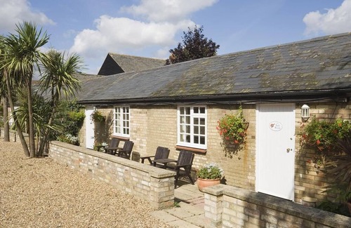 Cambridge Cottage | Cottage The Tack Room at Wallis Farm House