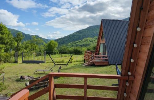 Tsageri Apartment | Cottage Tvishi