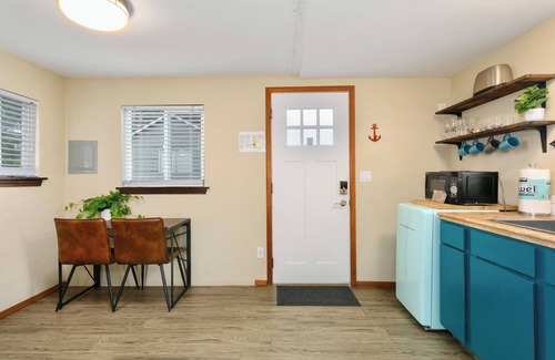 Grayland Cottage | Cottage w/Sundeck near Beach | WiFi