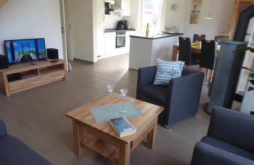 Nordhorn House | Cottage with fireplace, sauna, whirlpool, Wi-Fi incl.