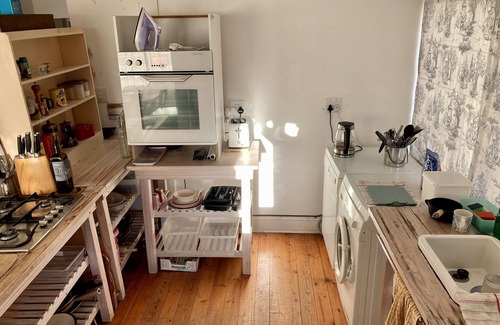 Fish Hoek House | Cottage with private pool. Only 8 min walk to the beach.