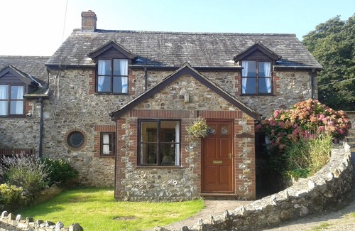 Colyton Cottage | CottageOnFarmAndStablesEDevon,PicturesqueViews,NrJurassicCoast-CouplesDiscounts
