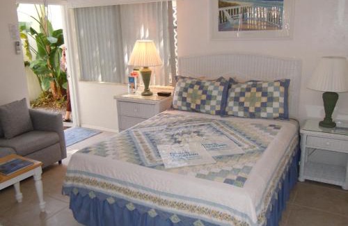 Pompano Beach Cabin | Cottages by the Ocean