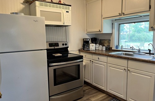 Fulton House | Cottages on Sand Lake - The Lazy Lakehouse
