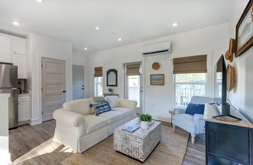 Thunderbolt Condo | Cotton Bleu- Coastal Convenience & Close to SAV by Lucky Savannah