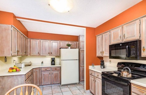 Cottonwood Heights House | Cottonwood Cove - Hot tub, Close to Ski Resorts!