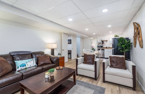 Cottonwood Heights House | Cottonwood Retreat - Private Entrance - Near Canyons!