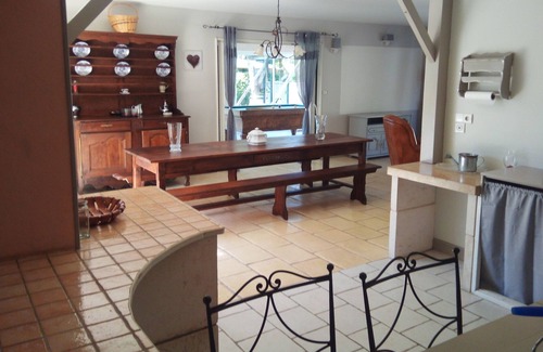 Fontenille-Saint-Martin-d'Entraigues House | Country house for 12 with pool and spa