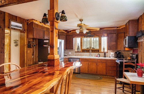 Craig Creek House | Country Cabin with Creek Frontage, High Speed Internet, and Electric Car Charger