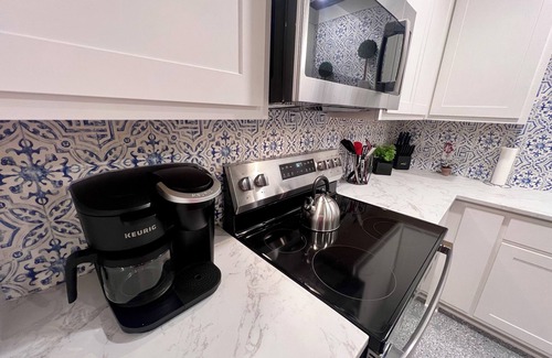 Parker County Apartment | Country Chic 1 BR apartment on 2 acres w/charming historic patio in serene Azle