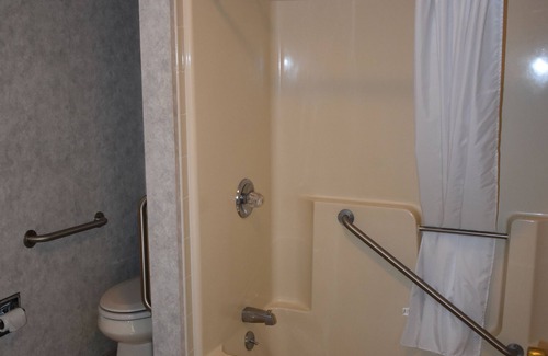 Thendara Hotel | Country Club Motel