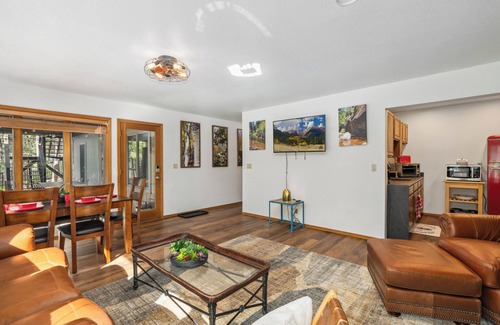 Flagstaff Apartment | Country Club