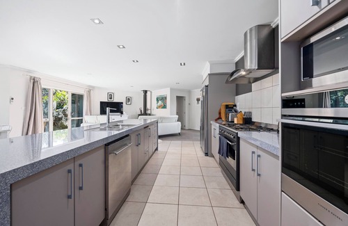 Hamurana House | Country Comfort at Hamurana is hugely popular with the farm animals onsite