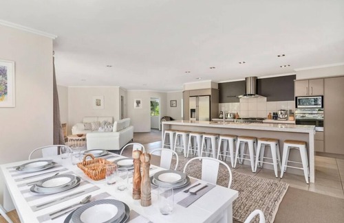 Hamurana House | Country Comfort at Hamurana is hugely popular with the farm animals onsite