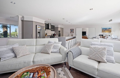 Hamurana House | Country Comfort at Hamurana is hugely popular with the farm animals onsite