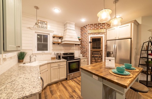 Keene House | Country Cottage, 1 mile from Keeneland