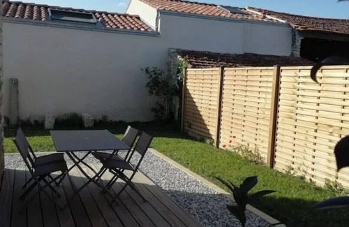 Le Gue-d'Allere House | Country cottage