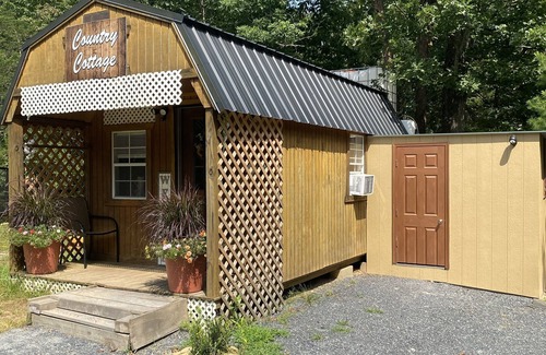 Red House Cottage | Country Cottage