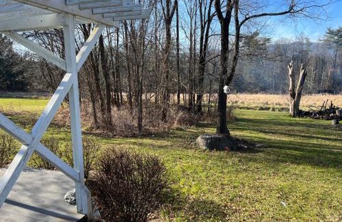 Saugerties House | Country Cottage with beautiful views