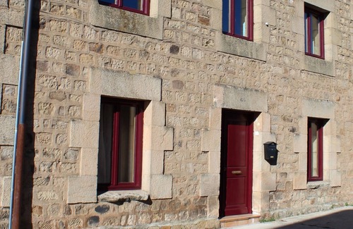 Quintanar de la Sierra House | Country house La Casa de la Petra