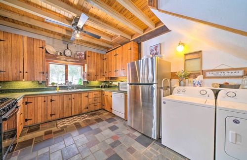 Cambridge Springs House | Country Escape w/Fire Pit Near French Creek!